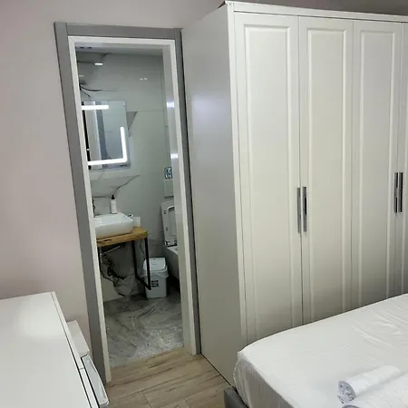 Проживание в семье Hilltop *