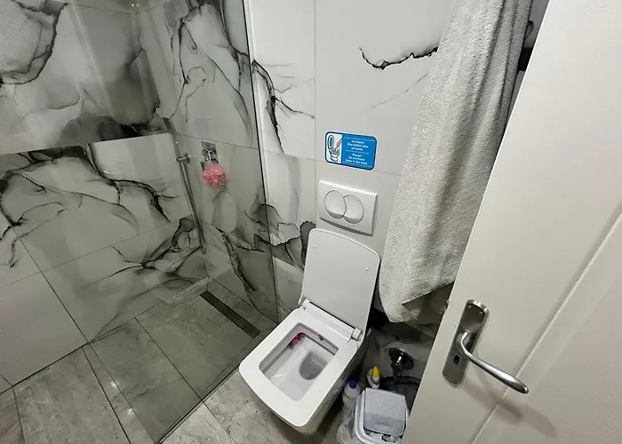 Hilltop Homestay Shetaj